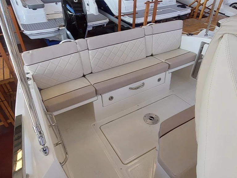 Boat rental Quicksilver Activ 805 Open in Santa Margarida on Samboat
