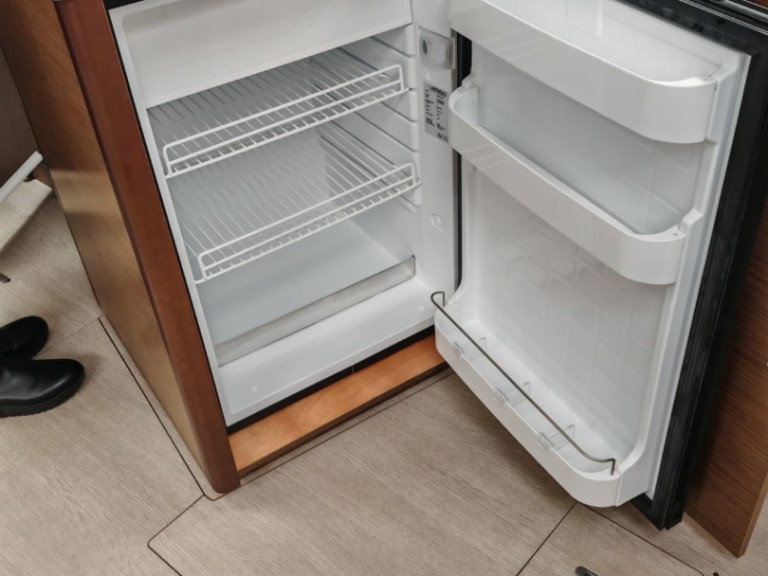 Sailboat rental in Vibo Marina - Bénéteau Oceanis 46.1