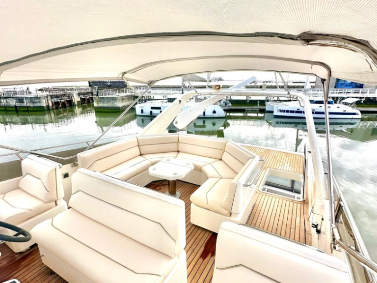 Rent a Princess 65 Lisbon