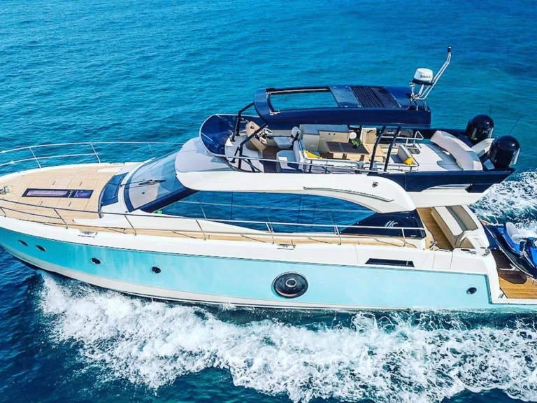 Boat rental Bénéteau Singh City in Miami on Samboat