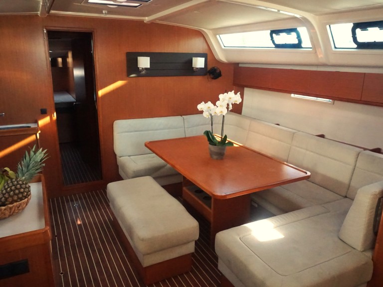 Bareboat Rental Sailboat Bavaria with a boat licence