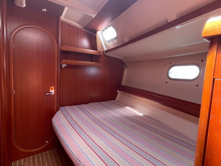 Sailboat for rent Marsala at the best price