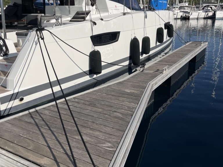 Catamaran rental in Pula - Fountaine Pajot Elba 45