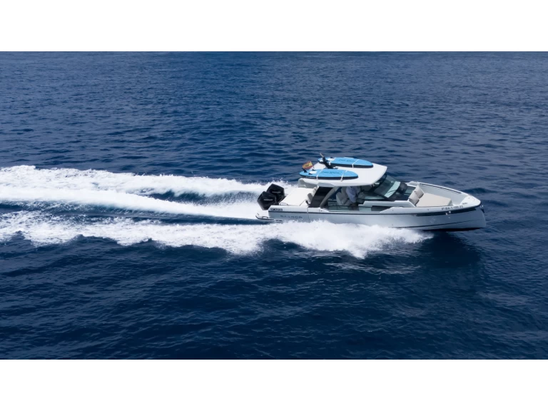 Boat rental Saxdor Saxdor 320 GTO in Ibiza Town on Samboat