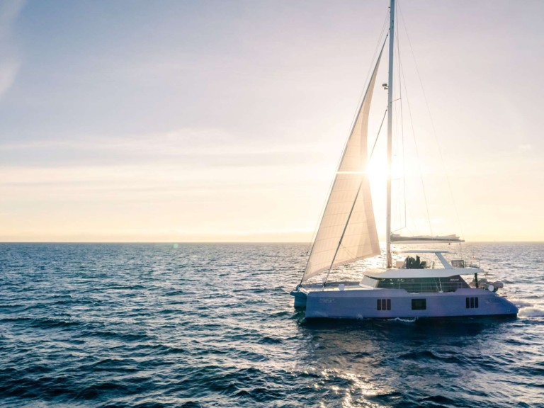 Boat rental Sunreef Sunreef 70 in Alimos on Samboat