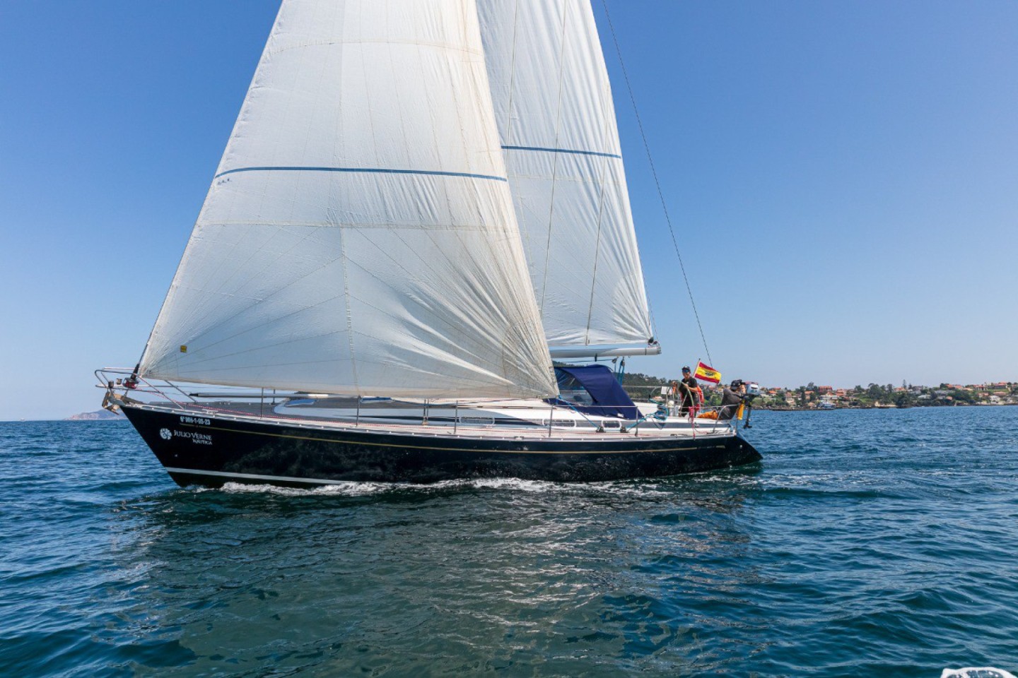 Rent a Sailboat Grand Soleil 43 in Baiona (Nemo) | SamBoat