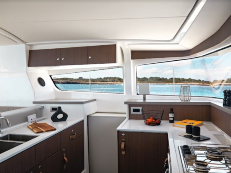 Yacht charter Port Cogolin cheap Bali 4.2