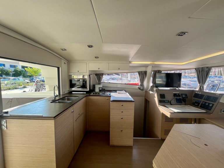 Boat rental Bali Bali 4.5 in Marina (City) on Samboat