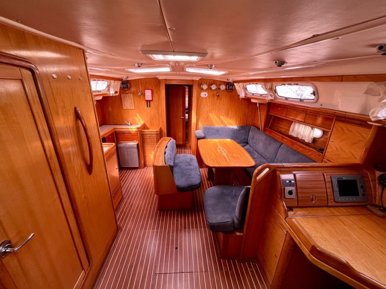 Bavaria Cruiser 46 in Marina (City) on SamBoat