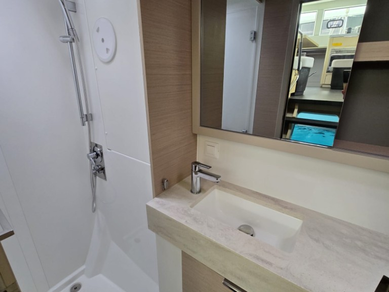 Rent a Lagoon Lagoon 40 Trogir