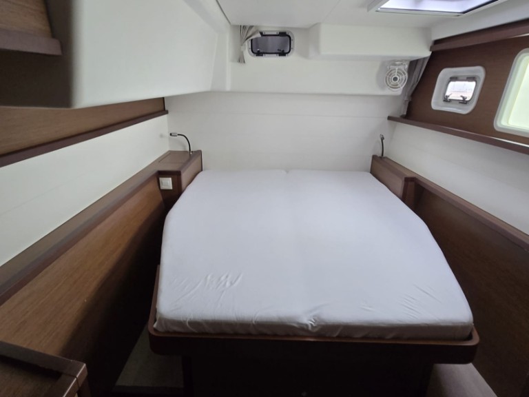 Boat rental Lagoon Lagoon 450 Sport Top in Trogir on Samboat