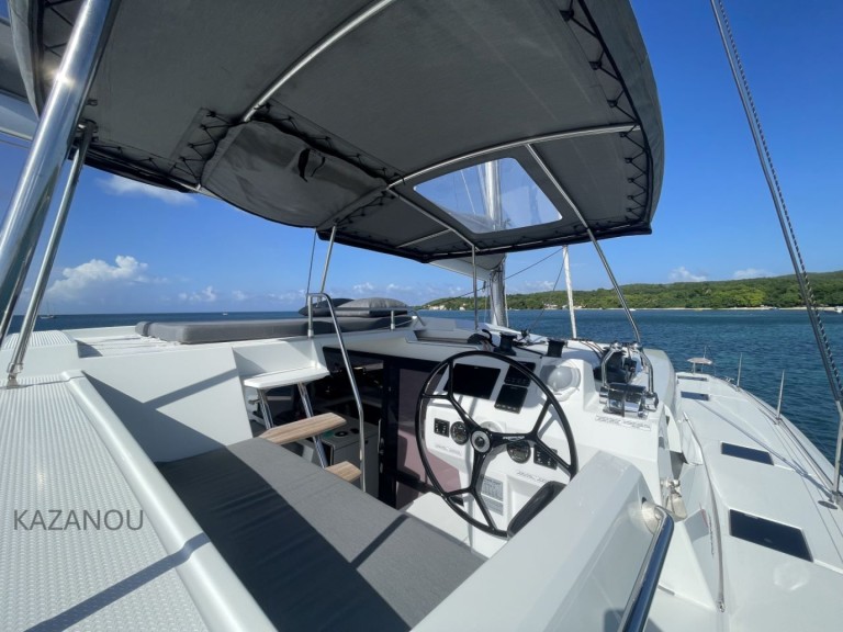 Catamaran rental in Bas du Fort - Fountaine Pajot Astrea 42