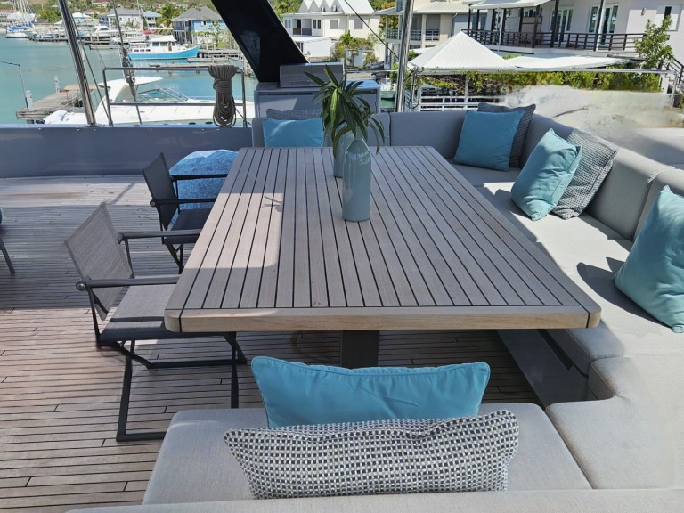 Bareboat Rental Catamaran Sunreef with a boat licence