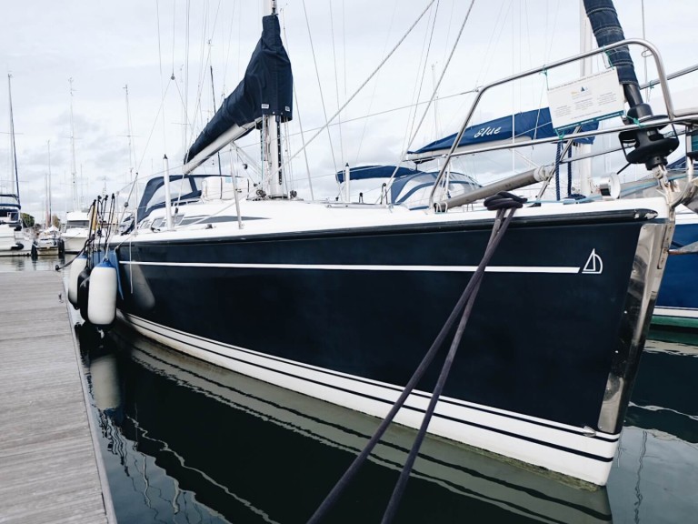 Sailboat rental in Hamble-le-Rice - Dehler Dehler 39 SQ