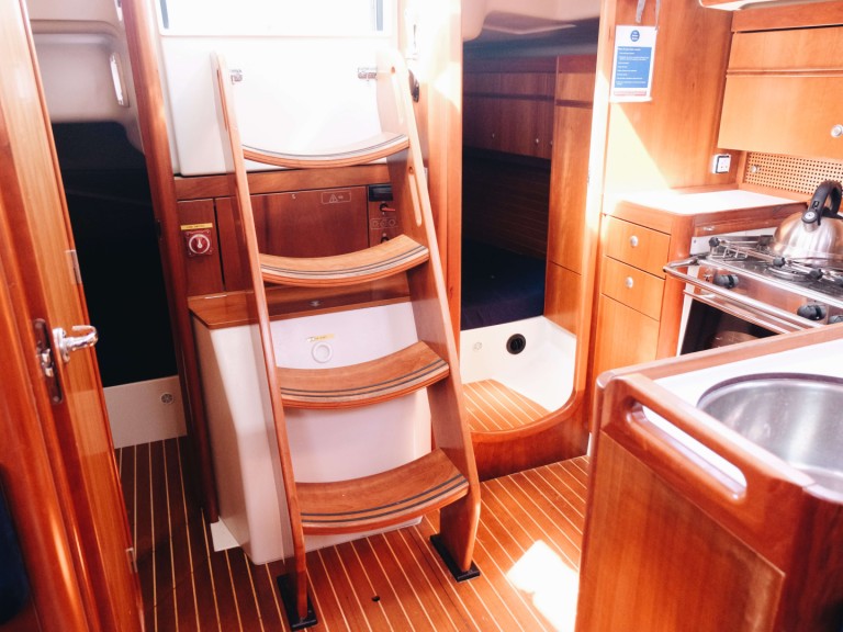 Sailboat rental with or without captain Dehler Hamble-le-Rice