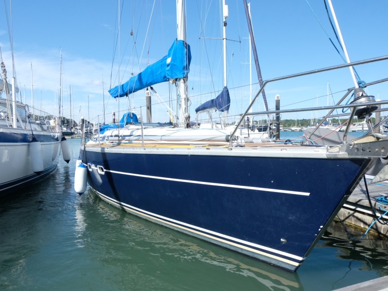 Boat rental Bavaria Bavaria 35 Cruiser in Hamble-le-Rice on Samboat