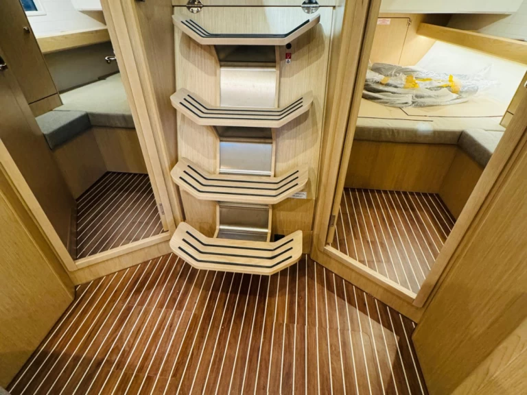 Sailboat rental in Nydri - Bavaria Bavaria 46 Cruiser