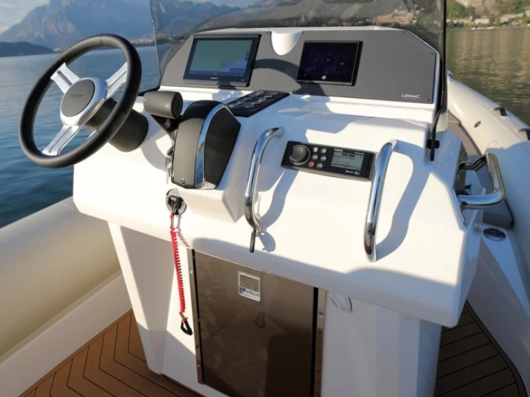 Bareboat Rental RIB Lomac with a boat licence