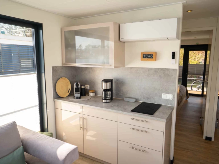 FLOATING 44 in Höxter on SamBoat