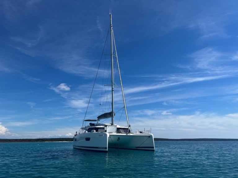 Bareboat Rental Catamaran Fountaine Pajot with a boat licence