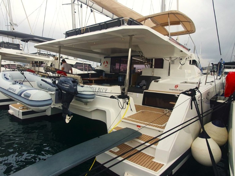 Rent a Fountaine Pajot Elba 45 Seget Donji