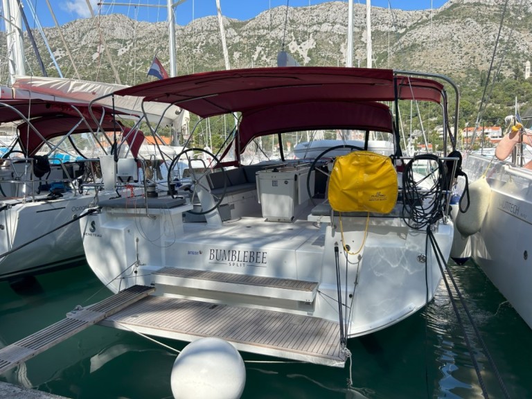 Sailboat rental in Split - Bénéteau Oceanis 46.1