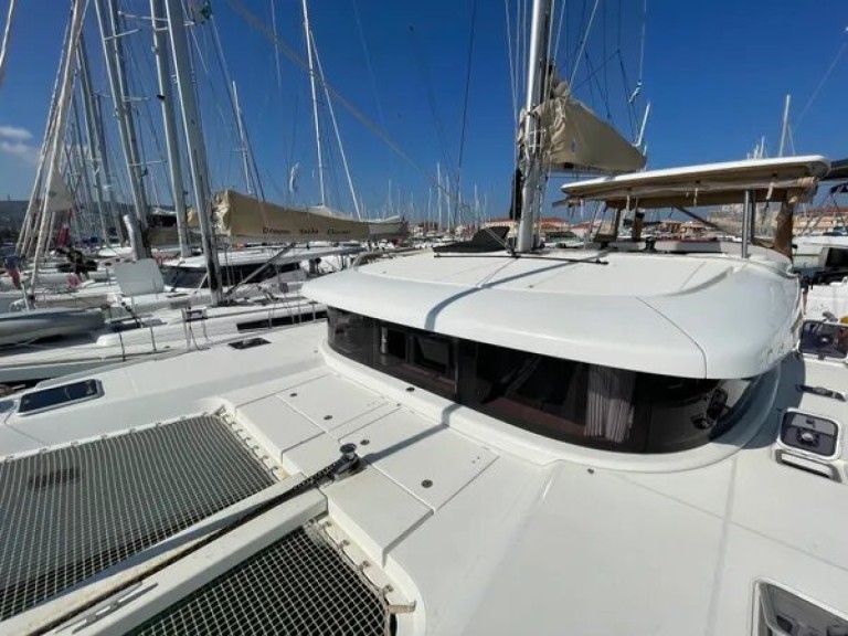 Yacht charter Rhodes (City) cheap Lagoon 42