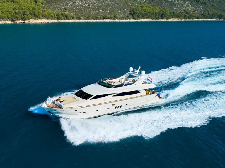 Luxury Yacht rental with or without captain Canados International Srl. Baška Voda