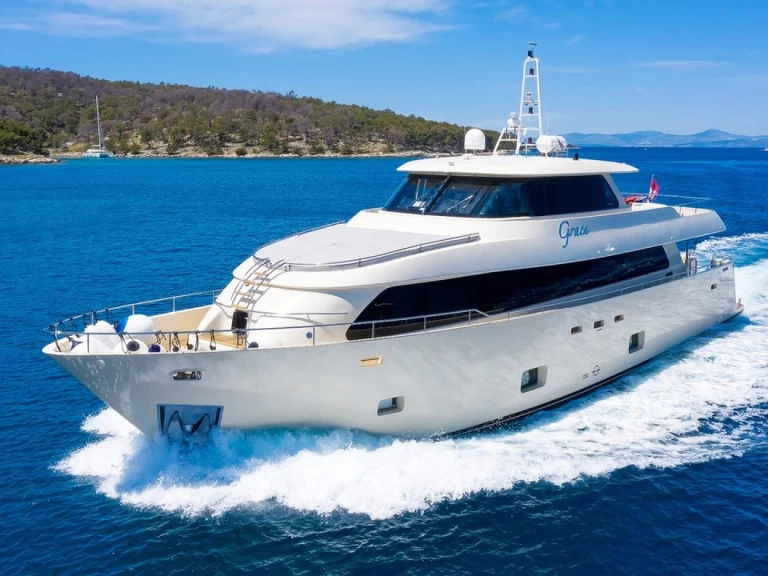 Yacht charter Split cheap Custom Made Aegean