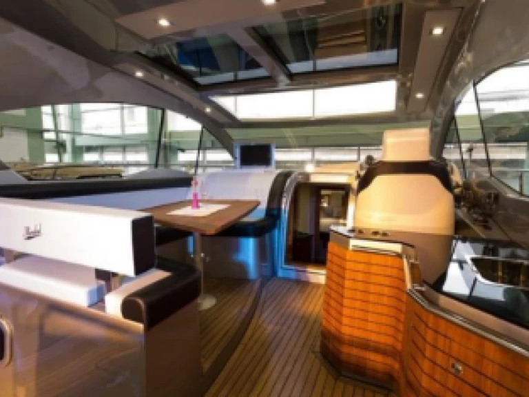 Luxury Yacht for rent Komolac at the best price