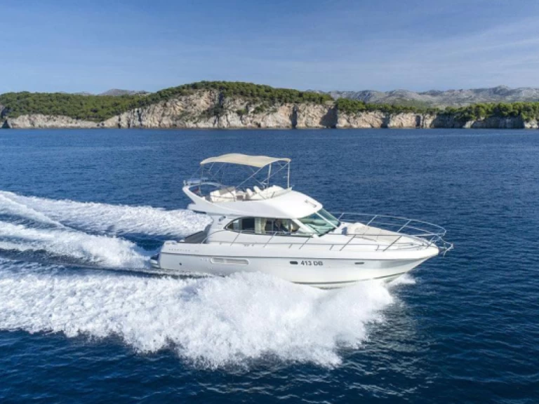 Bareboat Rental Luxury Yacht Jeanneau with a boat licence