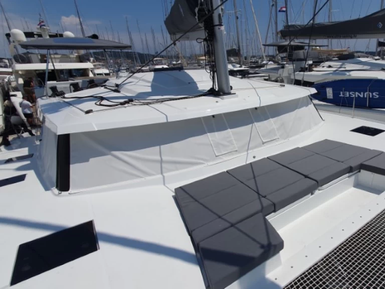 Catamaran rental in Seget Donji - Fountaine Pajot Astrea 42