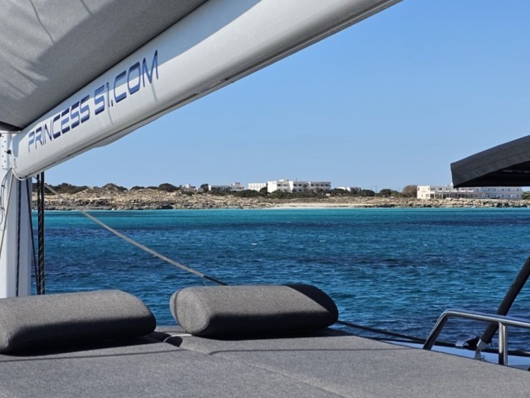 Bareboat Rental Catamaran Fountaine Pajot with a boat licence