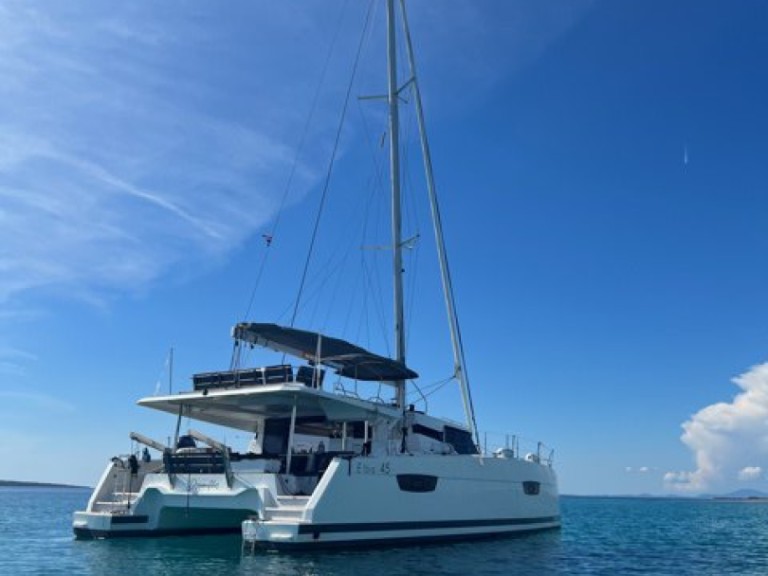 Boat rental Fountaine Pajot Fountaine Pajot Elba 45 - 3 + 1 cab. in Seget Donji on Samboat
