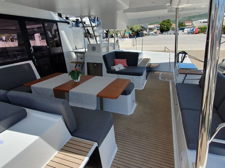 Catamaran for rent Seget Donji at the best price