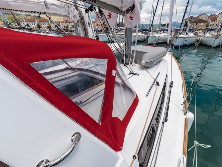 Bareboat Rental Sailboat Bénéteau with a boat licence