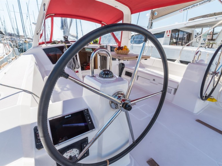 Sailboat rental in Pomer - Bénéteau Oceanis 38