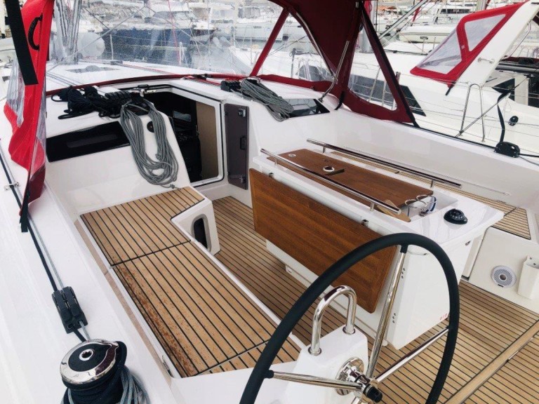 Boat rental Bénéteau Oceanis 40.1 in Split on Samboat
