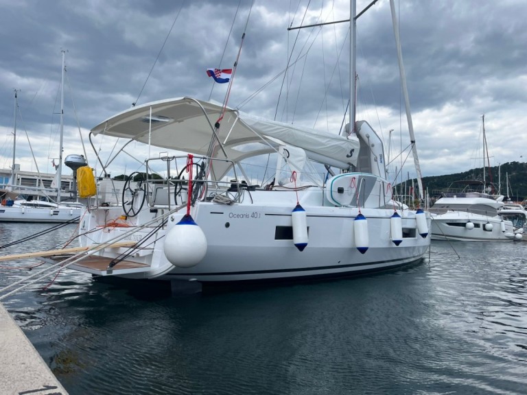Bénéteau Oceanis 40.1 in Split on SamBoat