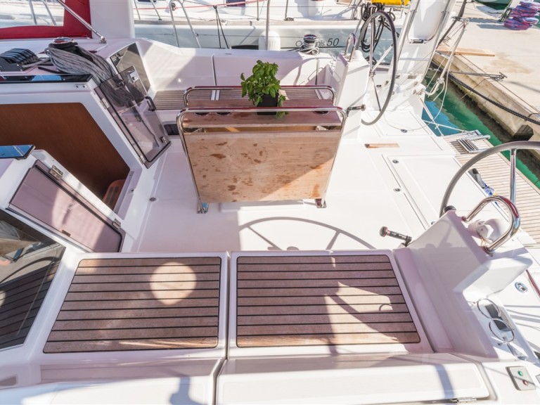 Rent a Bénéteau Oceanis 41.1 Split