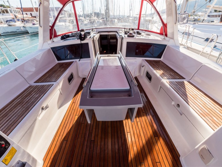 Yacht charter Split cheap Oceanis 48