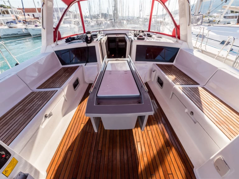Yacht charter Split cheap Oceanis 48