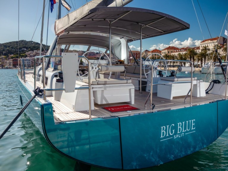 Bareboat Rental Sailboat Bénéteau with a boat licence