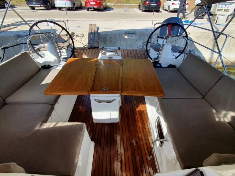 Sailboat rental in Pomer - Jeanneau Sun Odyssey 440