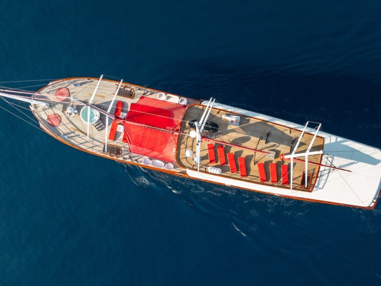 Sailboat for rent Split at the best price