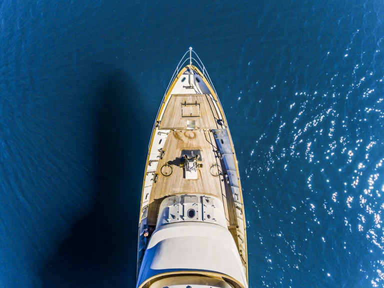 Bareboat Rental Luxury Yacht Benetti with a boat licence