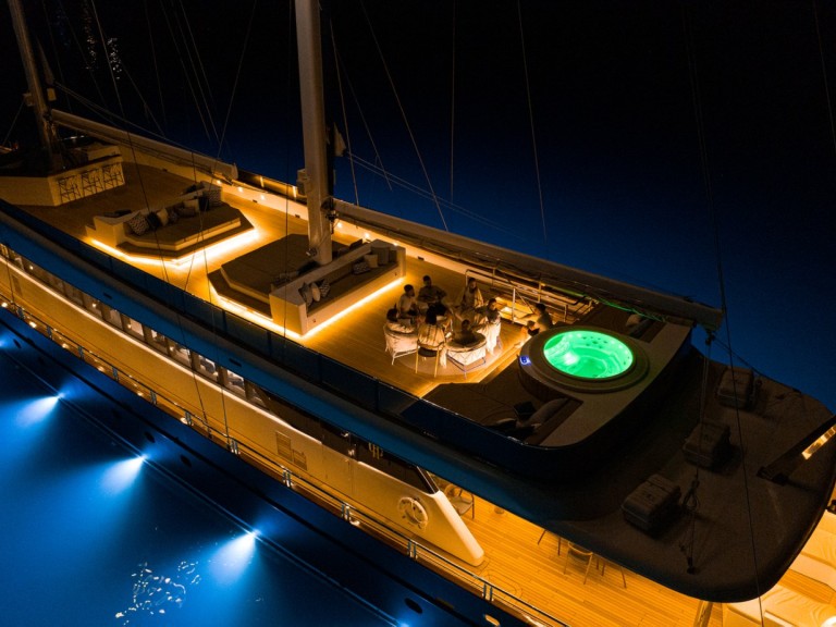 Boat rental Radež d.d. Clase Azul in Krilo on Samboat