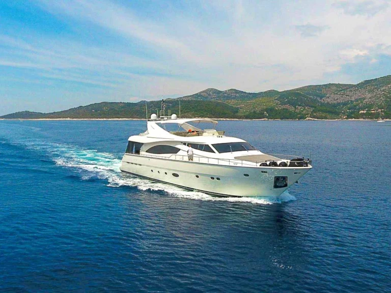 Luxury Yacht rental with or without captain Ferretti Trogir