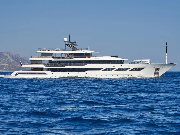 Luxury Yacht rental with or without captain Custom Made Split