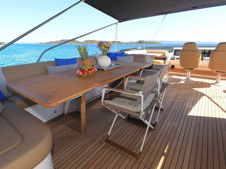 Luxury Yacht rental with or without captain Princess Trogir